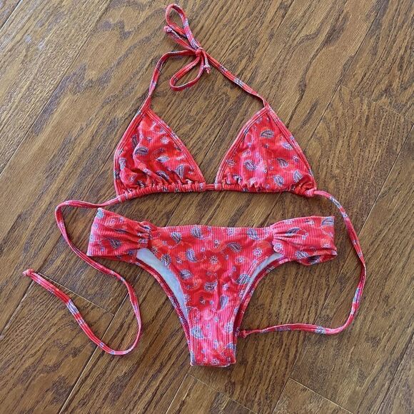 Red paisley print bikini - Picture 4 of 5